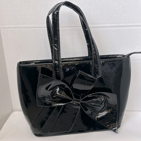 J. FRANCIS black patent leather tote/travel bag large bow - Picture 2 of 11
